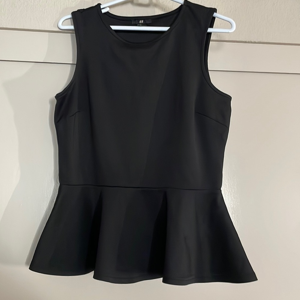 H&M blouse hour glass shape